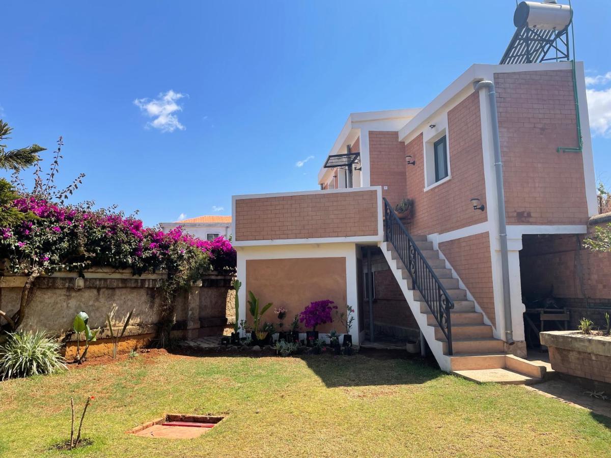 Appartements D'Hotes Marciloui Antsirabe Ngoại thất bức ảnh