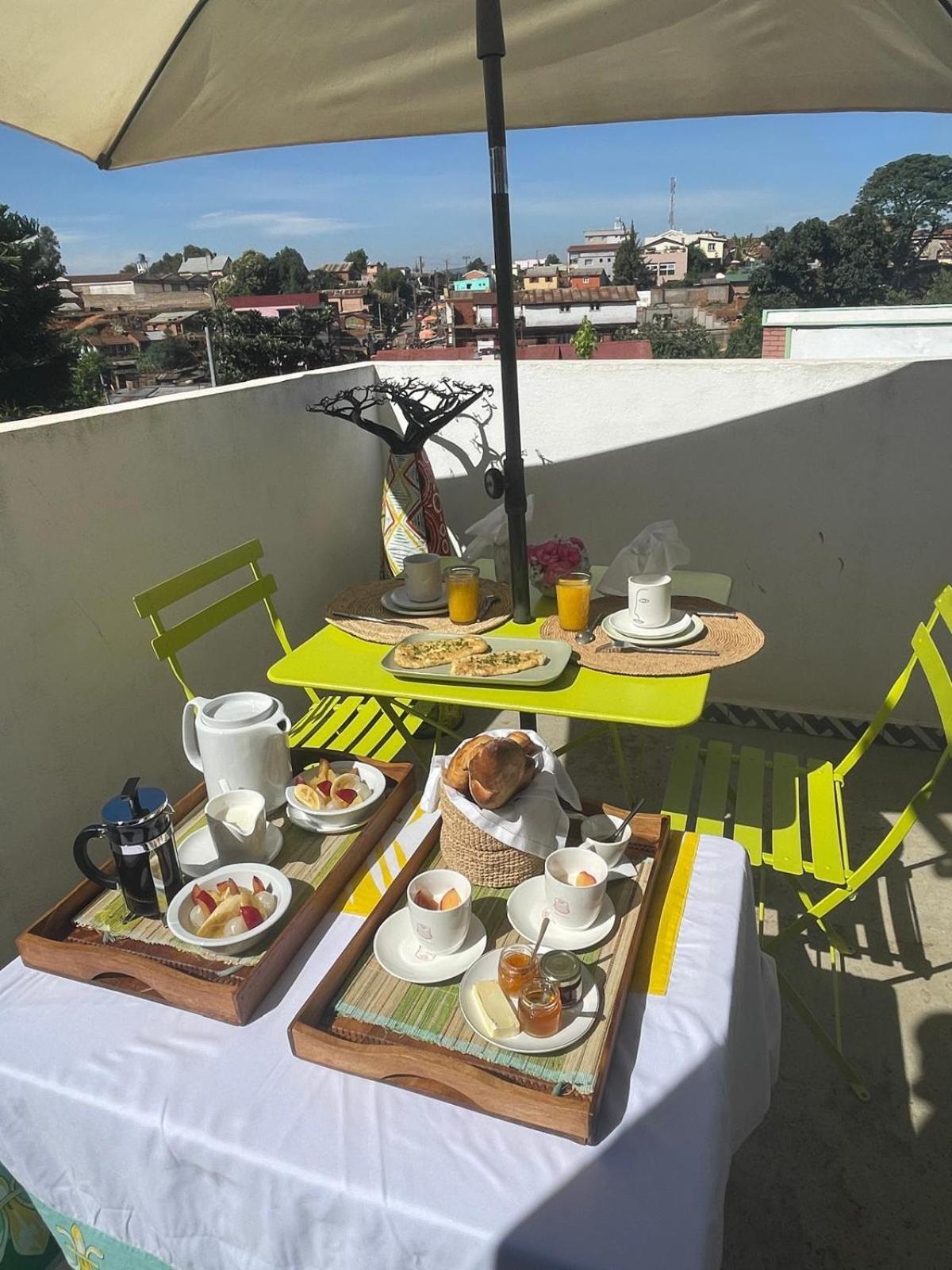 Appartements D'Hotes Marciloui Antsirabe Ngoại thất bức ảnh